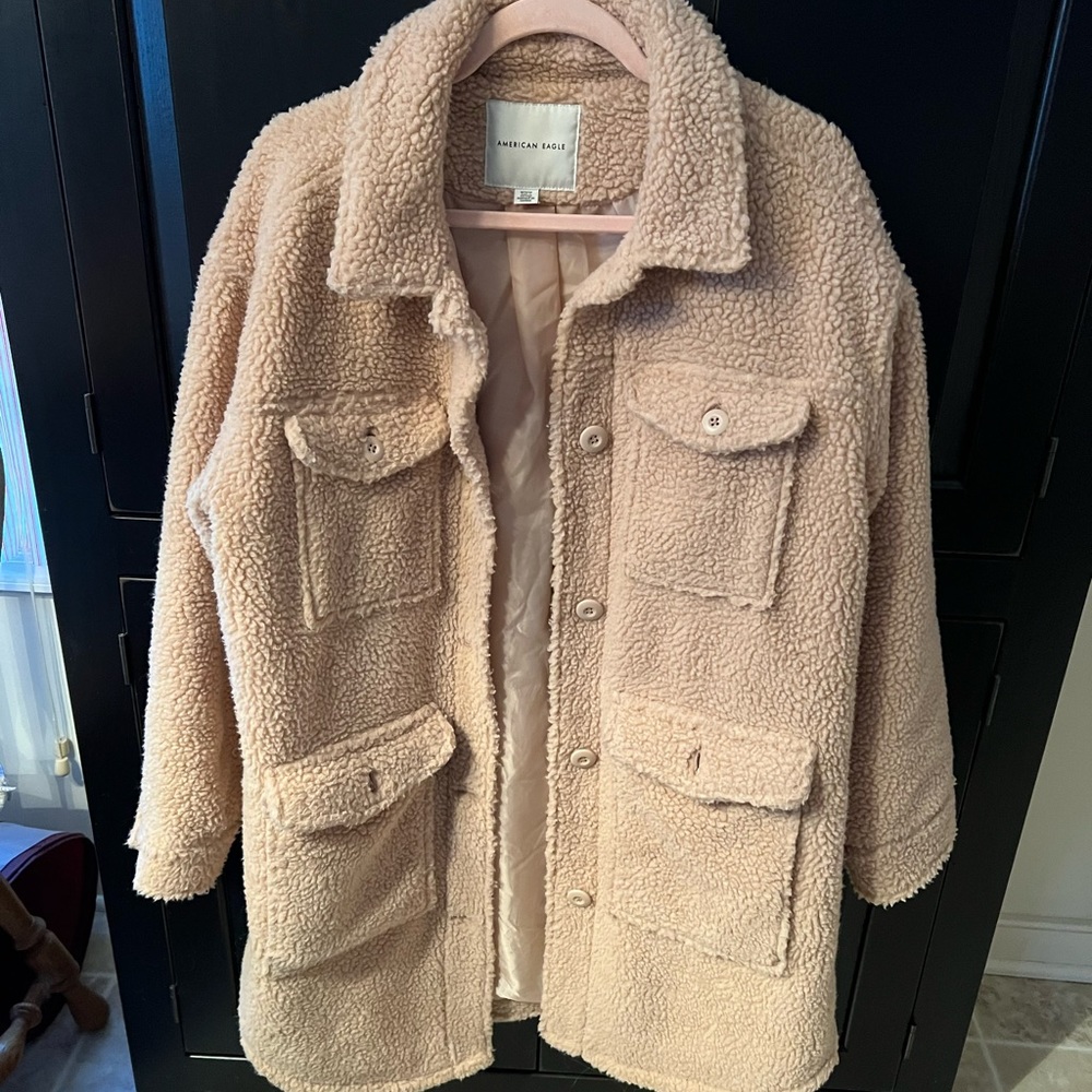 American Eagle Sherpa Shacket tan size Medium like new